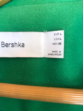 Abrigo Bershka verde