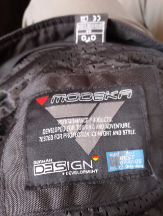 Pantalón de moto con tirantes negro