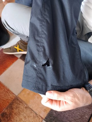 Pantalón de moto con tirantes negro