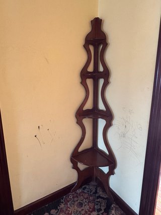 Mueble de esquina de madera