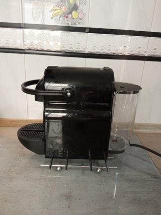 Cafetera Nespresso De'Longhi Negra