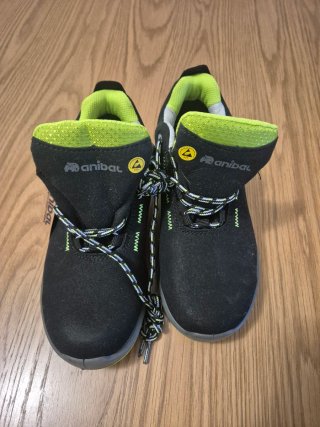 Zapatos de seguridad Anibal Negros y Verdes