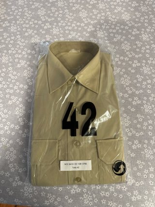 Camisa Traje Bonito ET Talla 42 Beige