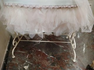 Moisés de forja con tela dosel en rosa/beig