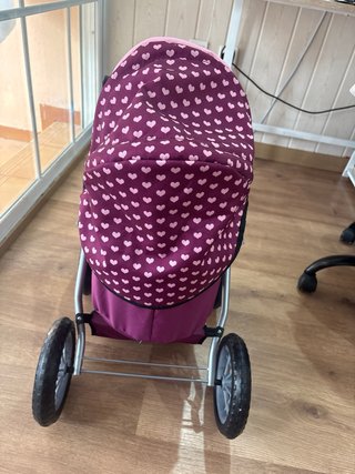 Carrito de muñecas con capota