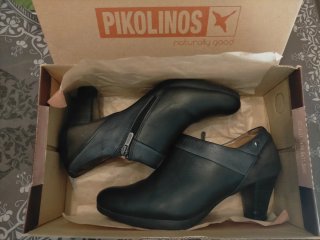 Botines Pikolinos Talla 39 Negros