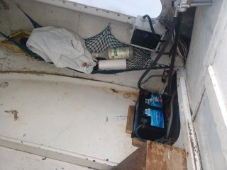 Embarcación con motor diesel intraborda