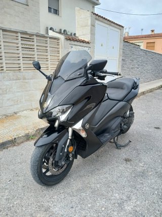 Yamaha TMAX 530 Negra