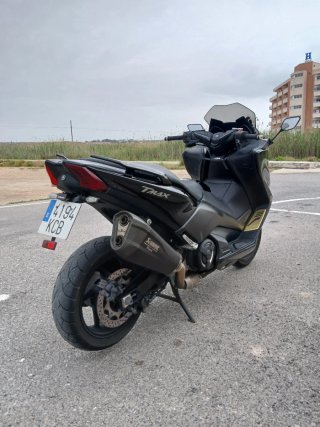 Yamaha TMAX 530 Negra