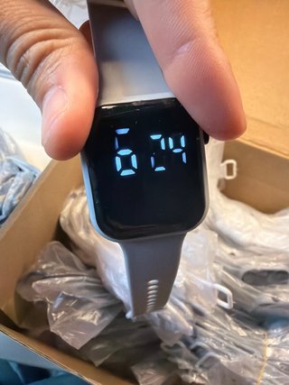 Lote 90 relojes digitales LED