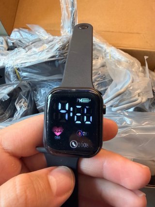 Lote 90 relojes digitales LED