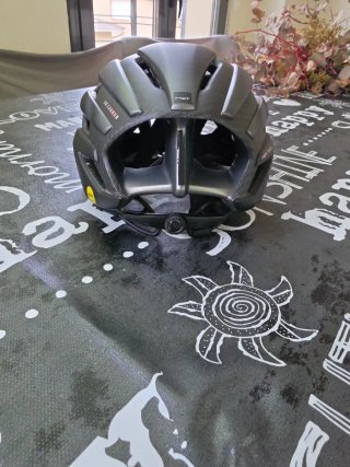 Casco MET 3K Carbon Negro/Azul Talla: 56/58 M