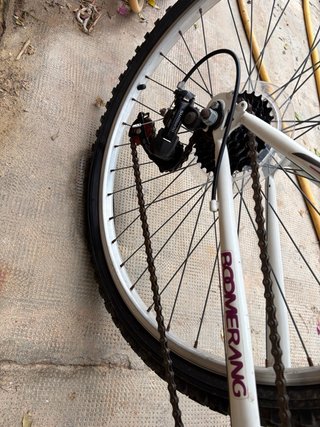 Bicicleta Boomerang Blanca con Cesta