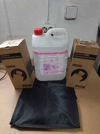 Impresora Elegoo Saturn y Anycubic Wash Cure