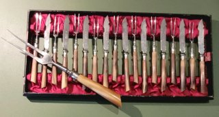 Set vintage posate corno