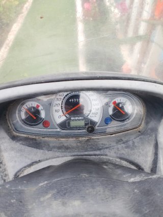 Suzuki Maxi Scooter Negra