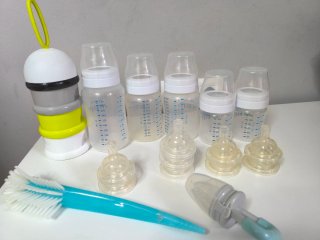 Lote Biberones Avent + Accesorios