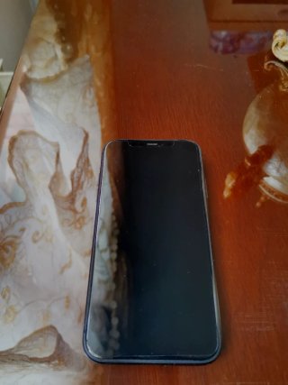 iPhone 11 Negro + Funda Transparente
