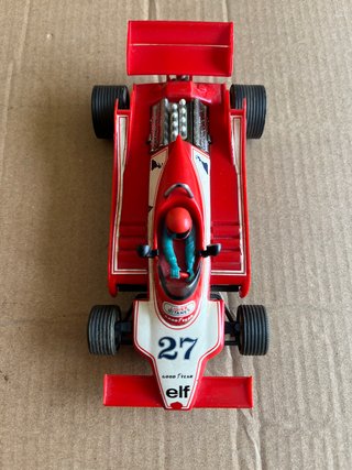 Scalextric Ligier JS 11 Rojo