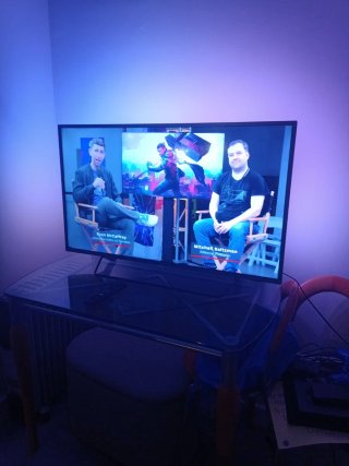 Philips 43" 4K HDR + Ambilight (43PUS6753)