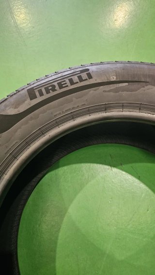 2 x Neumáticos Pirelli 205/65/17