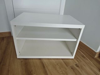 Mueble TV o cómoda blanca