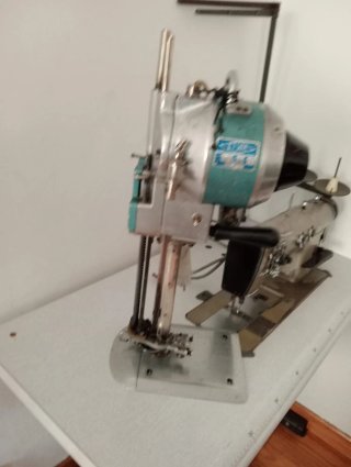 Máquina de coser industrial ETWA