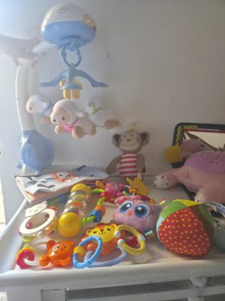 Lote Juguetes Bebé móvil cuna, Peluches y Sonajero