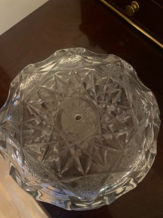 Bombonera de cristal tallado