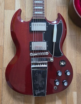 Gibson SG Standard '61 Maestro Vibrola de 2022