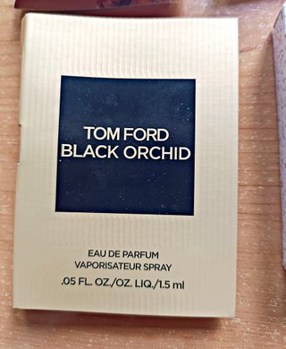 Lote 8 perfumes colección