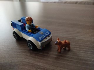 Lego City 60241 Coche Policía + Figuras