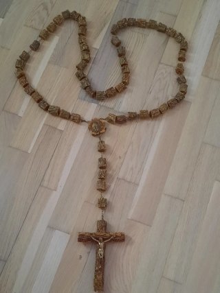 Rosario de madera pared