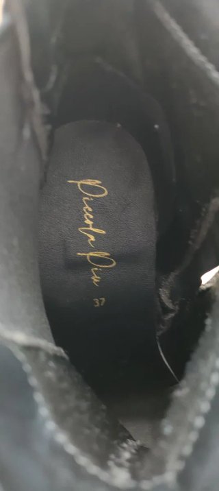 Botas negras tacón alto (1 uso)