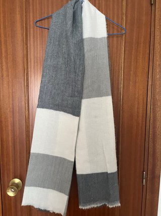 Bufanda grande cuadros gris y blanco