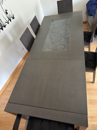 Mesa comedor y 5 sillas