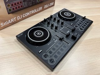 Controlador DJ Pioneer DDJ-200