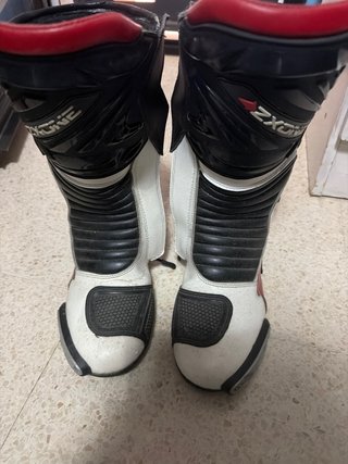 Mono de moto cuero compilo moto