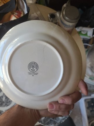 Plato La Cartuja Diseño Negro y Blanco