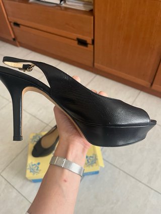 Zapatos Lodi Negro Tacón Aguja Talla 38
