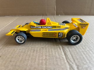 Scalextric Lotus JPS MK4 Amarillo