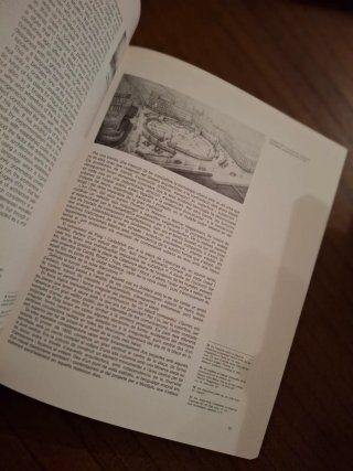 Llibre "J. Puig i Cadafalch: l'arquitectura..."