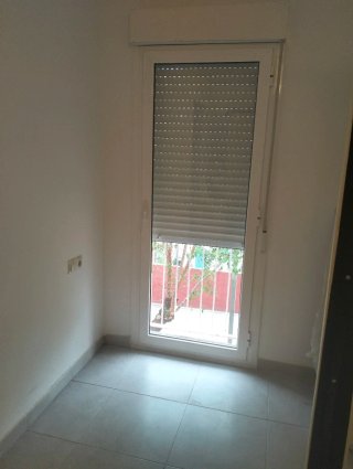 Dos Puertas aluminio blancas Barcelona