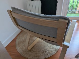 Mecedora Poäng Ikea Madera y Tela Gris.