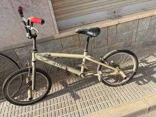 Bicicleta BMX MACHINE
