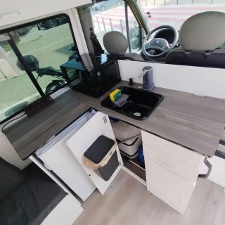 ** Furgoneta CAMPER Renault Master. A viajar !!!!!