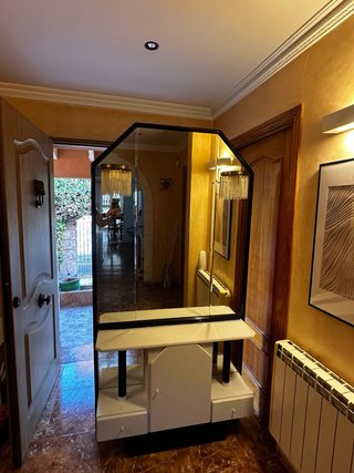 Mueble de Entrada con Espejo