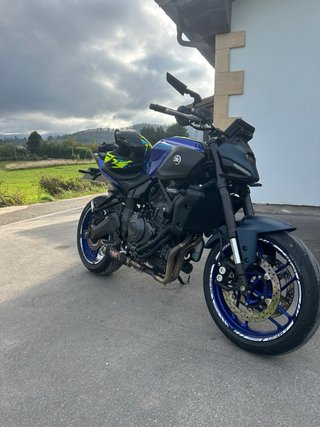 Yamaha MT-07 Naked Azul