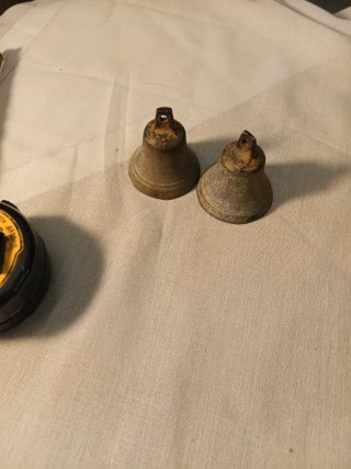 Due campane in bronzo