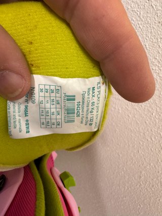 Patines y protecciones infantiles rosas